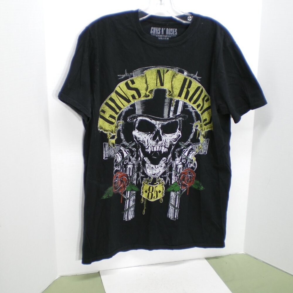 Guns N' Roses "85" Black Graphic Tee Shirt, size Medium